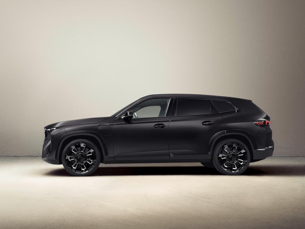 2025 BMW XM Kith